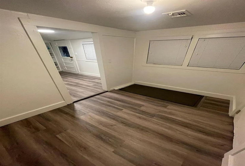 2 Bedrooms Bedrooms, 0 ,1 BathroomBathrooms,Residential,Single Family,Oak,1,133612