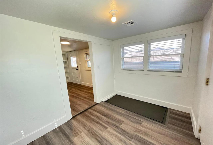 2 Bedrooms Bedrooms, 0 ,1 BathroomBathrooms,Residential,Single Family,Oak,1,133612