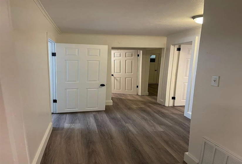 2 Bedrooms Bedrooms, 0 ,1 BathroomBathrooms,Residential,Single Family,Oak,1,133612