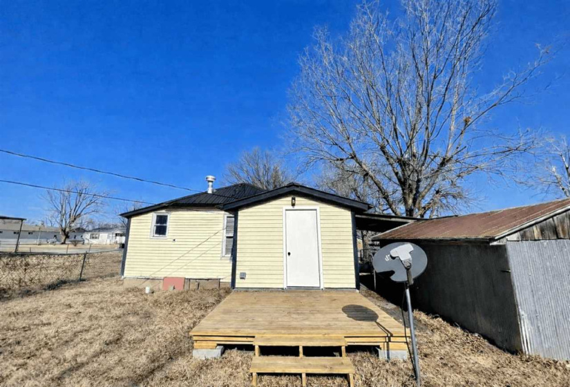 2 Bedrooms Bedrooms, 0 ,1 BathroomBathrooms,Residential,Single Family,Oak,1,133612