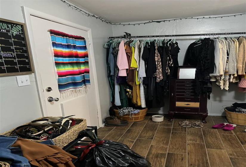 2 Bedrooms Bedrooms, 0 ,1 BathroomBathrooms,Residential,Single Family,Lowry,1,133613