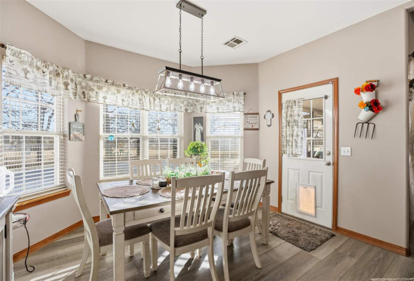 4 Bedrooms Bedrooms, 0 ,2 BathroomsBathrooms,Residential,Single Family,Cimarron,1,133614