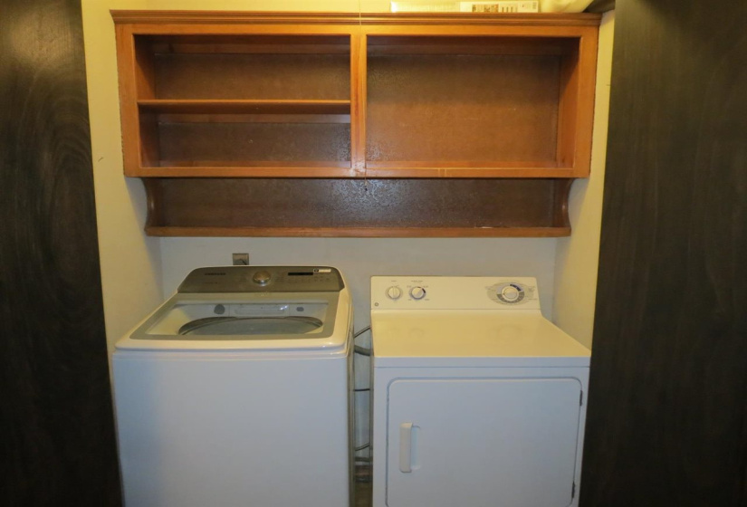 3 Bedrooms Bedrooms, 0 ,2 BathroomsBathrooms,Residential,Single Family,Post Oak,2,133621