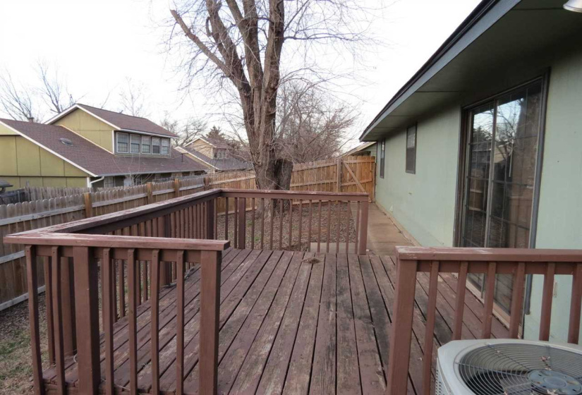 3 Bedrooms Bedrooms, 0 ,2 BathroomsBathrooms,Residential,Single Family,Post Oak,2,133621