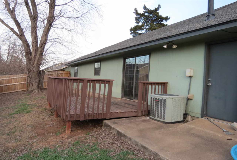 3 Bedrooms Bedrooms, 0 ,2 BathroomsBathrooms,Residential,Single Family,Post Oak,2,133621