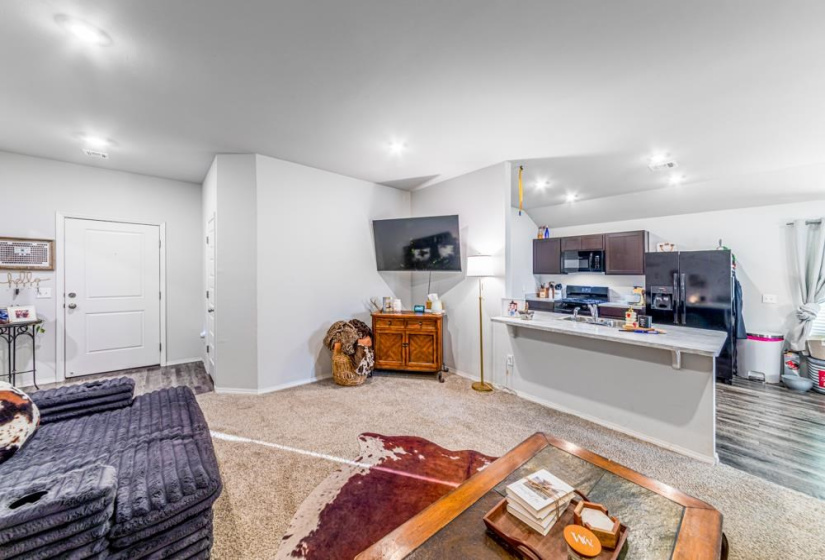 3 Bedrooms Bedrooms, 0 ,2 BathroomsBathrooms,Residential,Single Family,Colt,1,133623