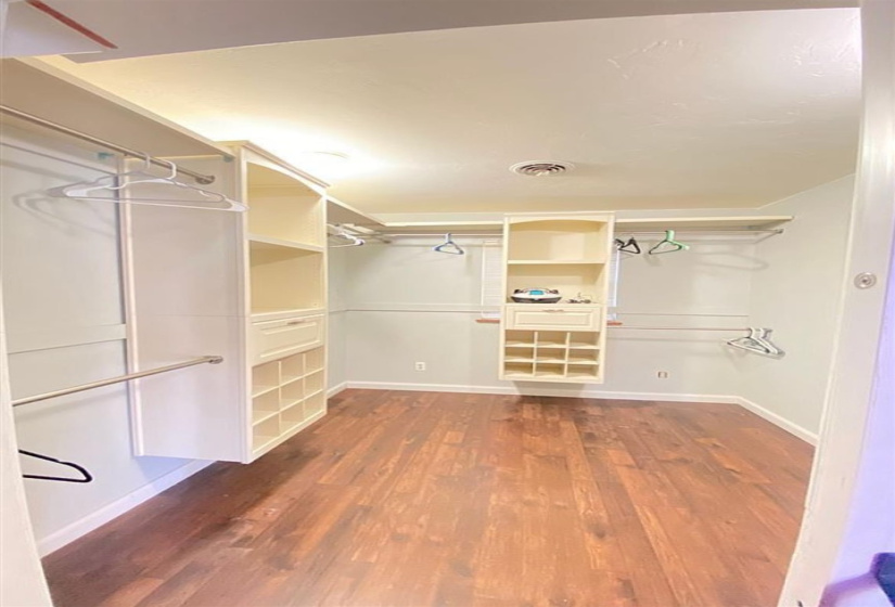 4 Bedrooms Bedrooms, 0 ,3 BathroomsBathrooms,Residential,Single Family,Locust,1,133625