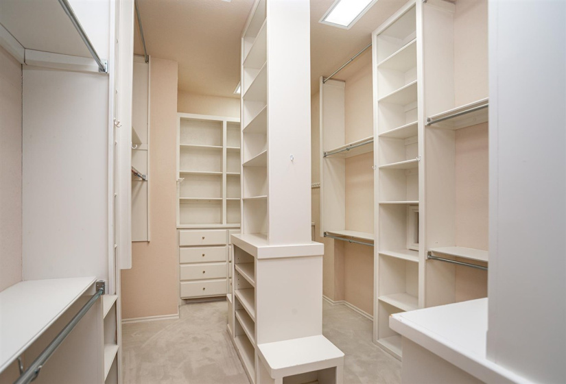 5 Bedrooms Bedrooms, 0 ,3 BathroomsBathrooms,Residential,Single Family,Woodlake,2,133627