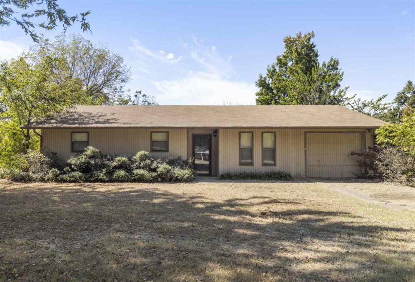 3 Bedrooms Bedrooms, 0 ,1 BathroomBathrooms,Residential,Single Family,Henderson Street,1,133629