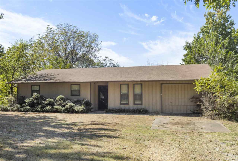 3 Bedrooms Bedrooms, 0 ,1 BathroomBathrooms,Residential,Single Family,Henderson Street,1,133629