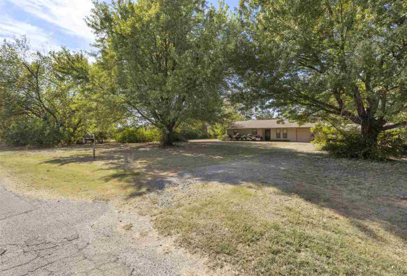 3 Bedrooms Bedrooms, 0 ,1 BathroomBathrooms,Residential,Single Family,Henderson Street,1,133629