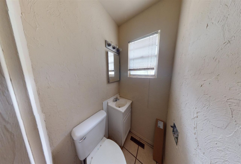 5 Bedrooms Bedrooms, 0 ,2 BathroomsBathrooms,Residential,Single Family,6th,3,133630