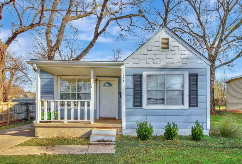 2 Bedrooms Bedrooms, 0 ,1 BathroomBathrooms,Residential,Single Family,Burdick,1,133633