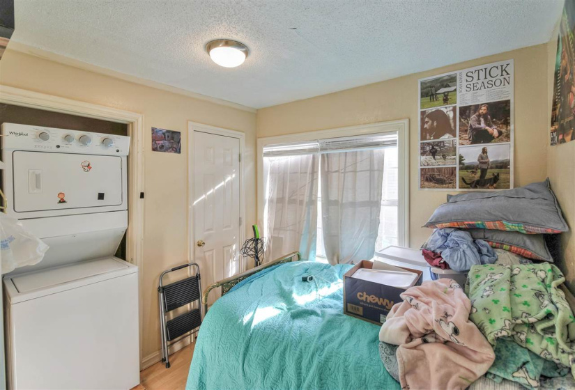 2 Bedrooms Bedrooms, 0 ,1 BathroomBathrooms,Residential,Single Family,Burdick,1,133633