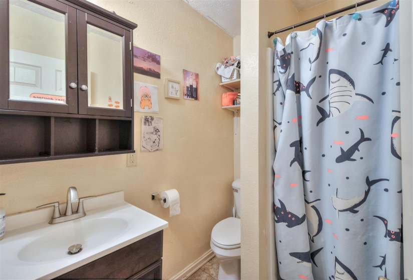 2 Bedrooms Bedrooms, 0 ,1 BathroomBathrooms,Residential,Single Family,Burdick,1,133633