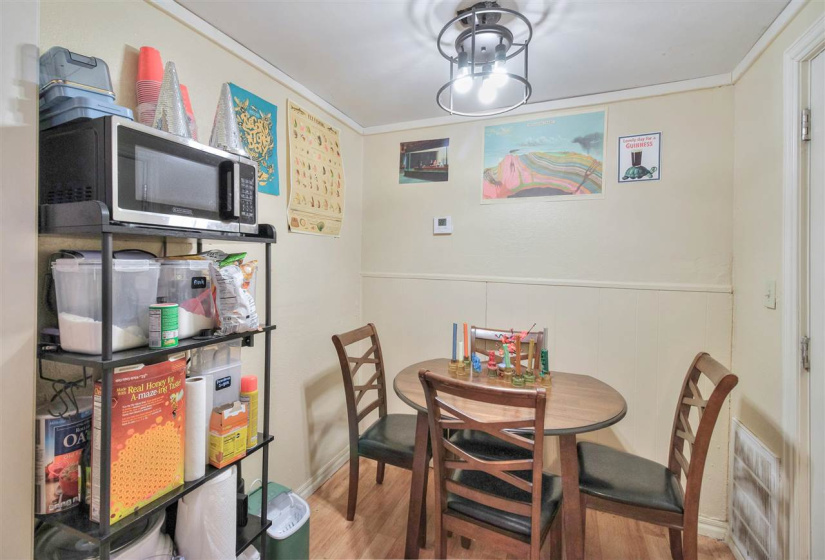 2 Bedrooms Bedrooms, 0 ,1 BathroomBathrooms,Residential,Single Family,Burdick,1,133633