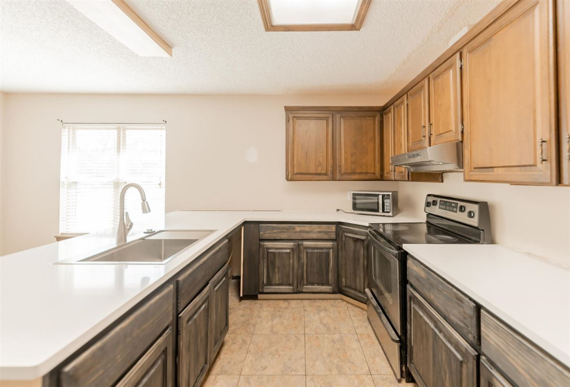 3 Bedrooms Bedrooms, 0 ,2 BathroomsBathrooms,Residential,Single Family,Surrey,1,133635