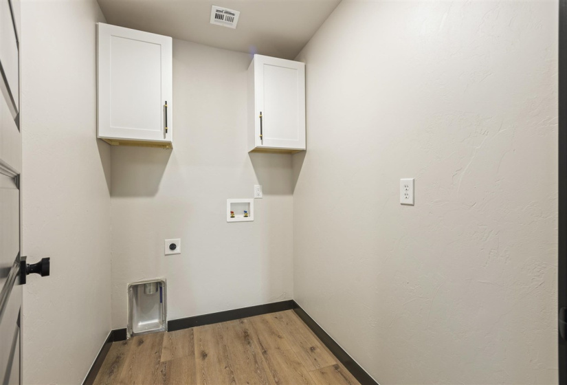 4 Bedrooms Bedrooms, 0 ,3 BathroomsBathrooms,Residential,Single Family,Bison,1,133637