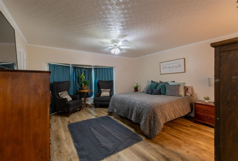 4 Bedrooms Bedrooms, 0 ,4 BathroomsBathrooms,Residential,Single Family,Thompson,1.5,133654