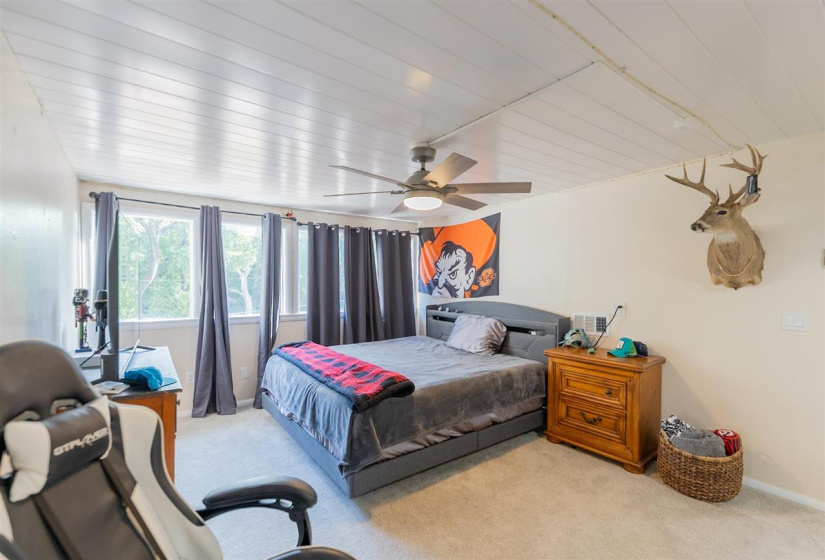 4 Bedrooms Bedrooms, 0 ,4 BathroomsBathrooms,Residential,Single Family,Thompson,1.5,133654