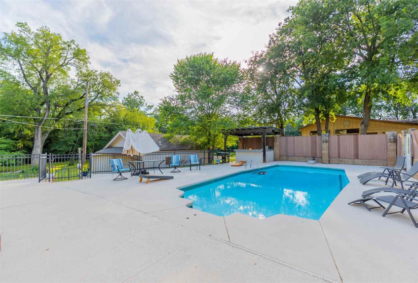 4 Bedrooms Bedrooms, 0 ,4 BathroomsBathrooms,Residential,Single Family,Thompson,1.5,133654