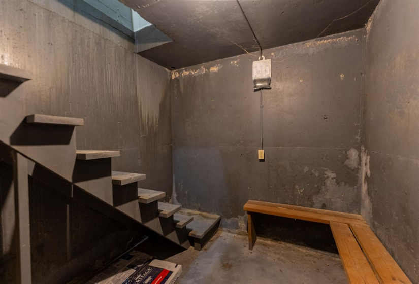 4 Bedrooms Bedrooms, 0 ,4 BathroomsBathrooms,Residential,Single Family,Thompson,1.5,133654