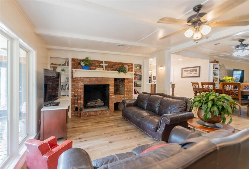 4 Bedrooms Bedrooms, 0 ,4 BathroomsBathrooms,Residential,Single Family,Thompson,1.5,133654