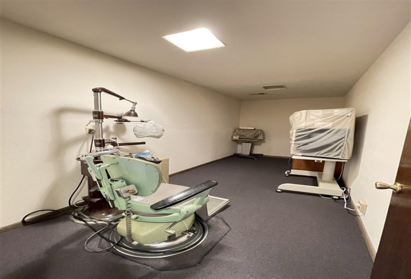 0 ,6 BathroomsBathrooms,Commercial/industrial,Commercial,Highland,1,133657