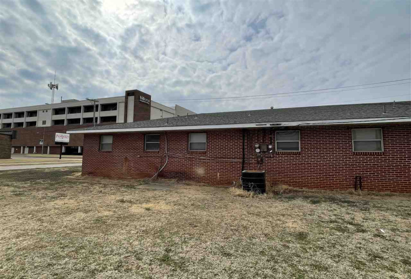 0 ,6 BathroomsBathrooms,Commercial/industrial,Commercial,Highland,1,133657