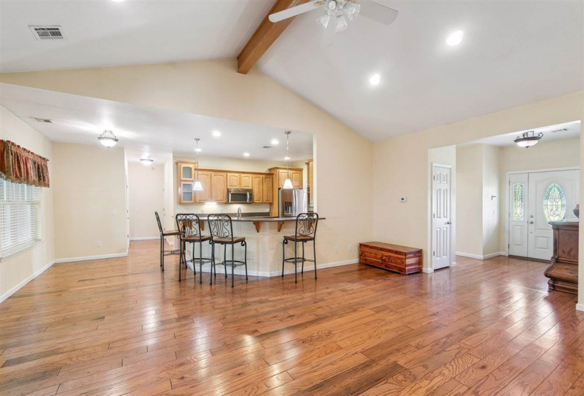 3 Bedrooms Bedrooms, 0 ,2 BathroomsBathrooms,Residential,Single Family,Skinner,1,133656