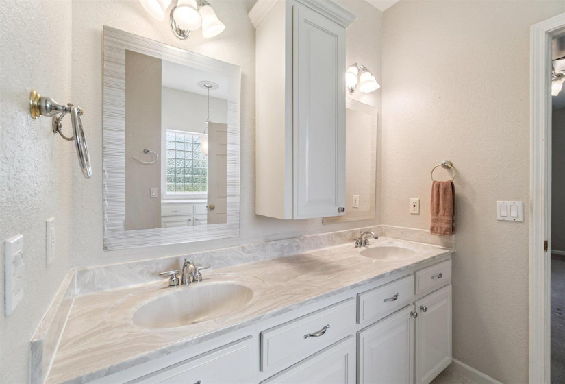 3 Bedrooms Bedrooms, 0 ,2 BathroomsBathrooms,Residential,Single Family,Skinner,1,133656