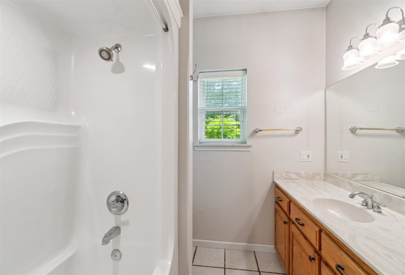 3 Bedrooms Bedrooms, 0 ,2 BathroomsBathrooms,Residential,Single Family,Skinner,1,133656