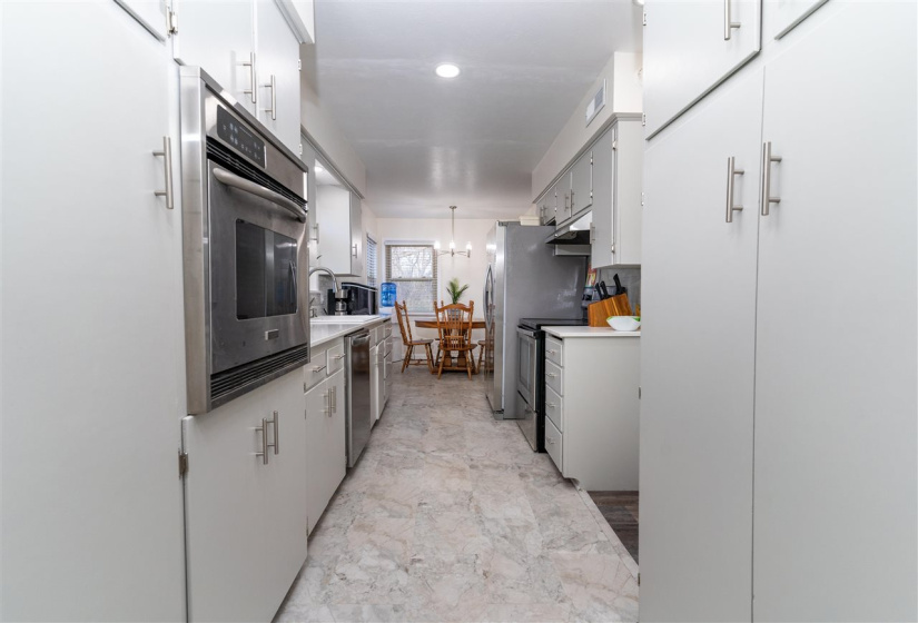 3 Bedrooms Bedrooms, 0 ,2 BathroomsBathrooms,Residential,Single Family,Glenwood,1,133675