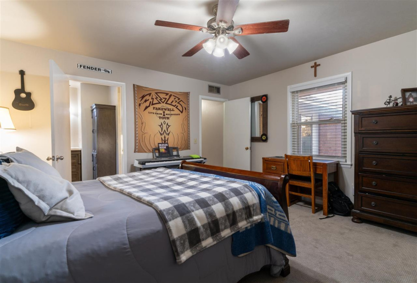 3 Bedrooms Bedrooms, 0 ,2 BathroomsBathrooms,Residential,Single Family,Glenwood,1,133675