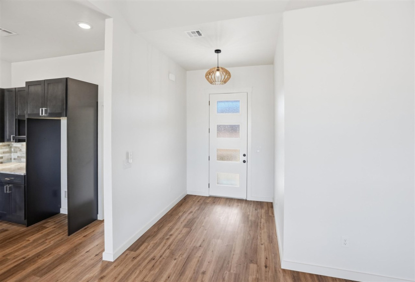 4 Bedrooms Bedrooms, 0 ,2 BathroomsBathrooms,Residential,Single Family,Bison,1,133684