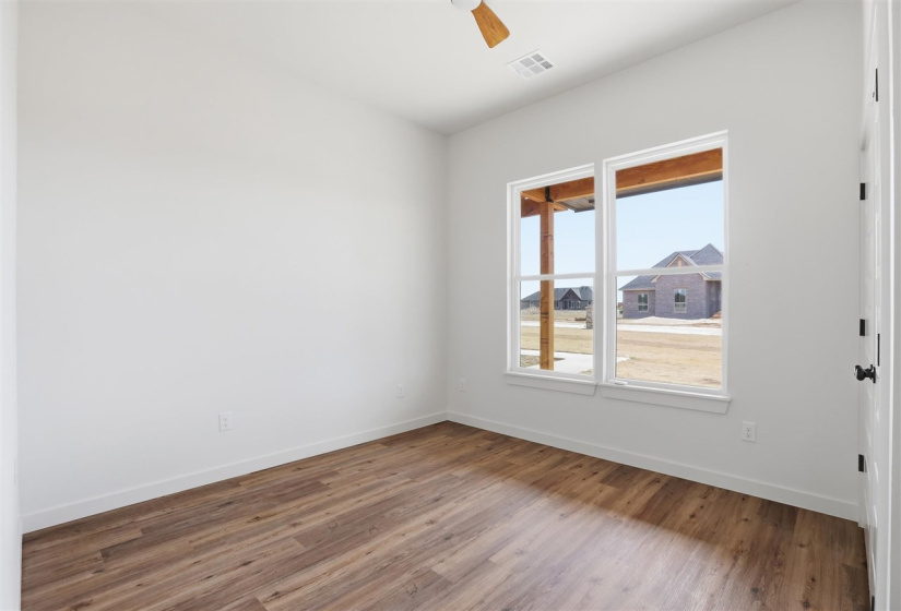 4 Bedrooms Bedrooms, 0 ,2 BathroomsBathrooms,Residential,Single Family,Bison,1,133684