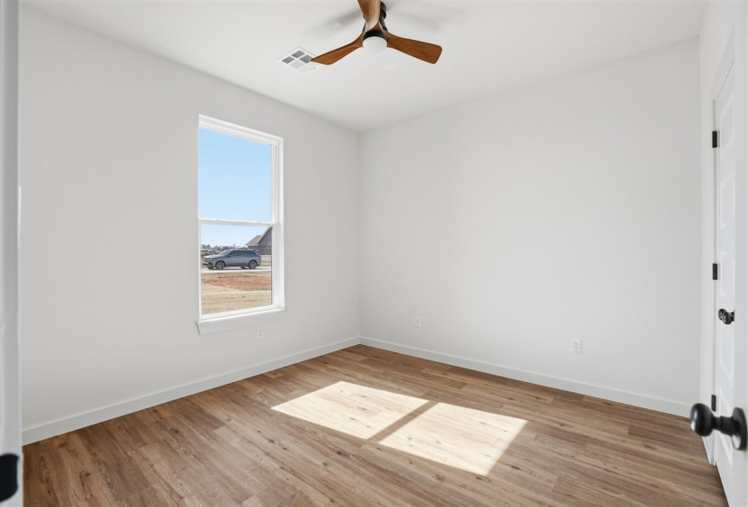 4 Bedrooms Bedrooms, 0 ,2 BathroomsBathrooms,Residential,Single Family,Bison,1,133684