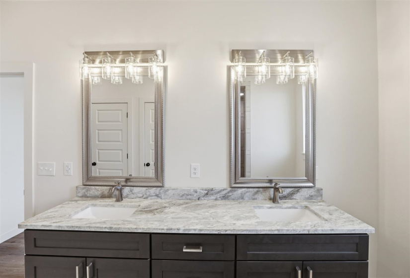 4 Bedrooms Bedrooms, 0 ,2 BathroomsBathrooms,Residential,Single Family,Bison,1,133684