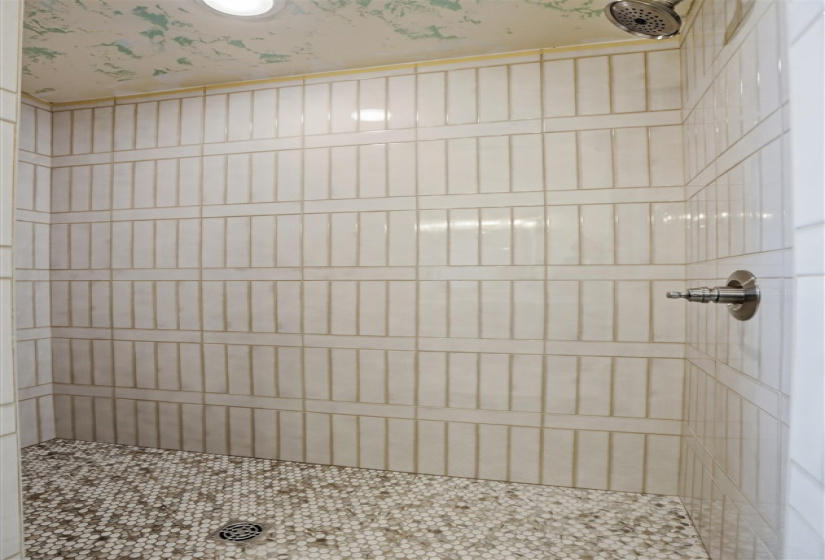 4 Bedrooms Bedrooms, 0 ,2 BathroomsBathrooms,Residential,Single Family,Bison,1,133684