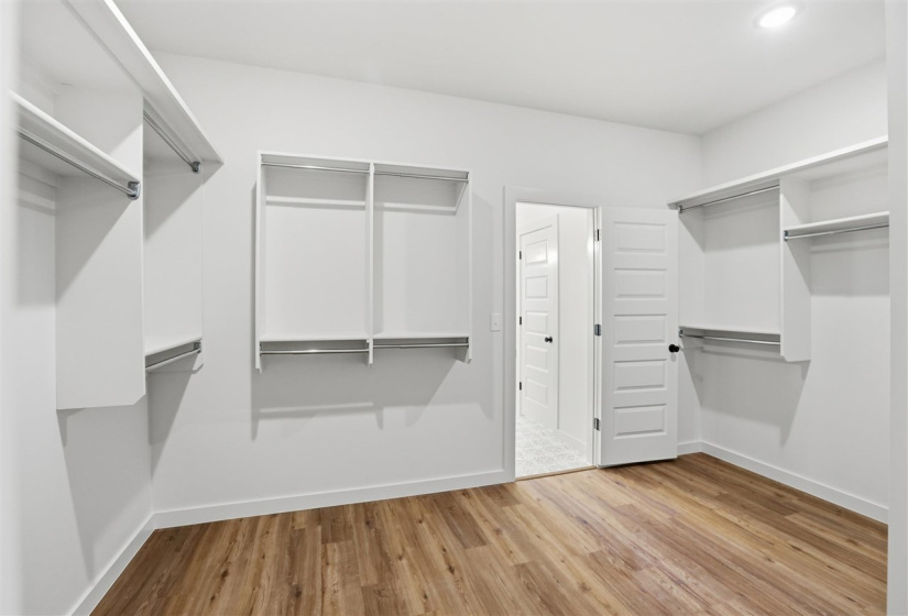 4 Bedrooms Bedrooms, 0 ,2 BathroomsBathrooms,Residential,Single Family,Bison,1,133684