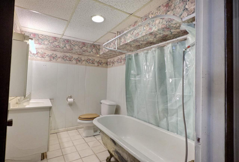 3 Bedrooms Bedrooms, 0 ,3 BathroomsBathrooms,Residential,Single Family,Stoney Creek,0,133686