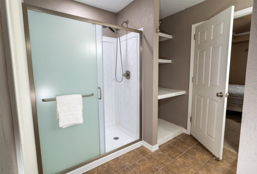 3 Bedrooms Bedrooms, 0 ,2 BathroomsBathrooms,Residential,Single Family,Windsor,1,133688