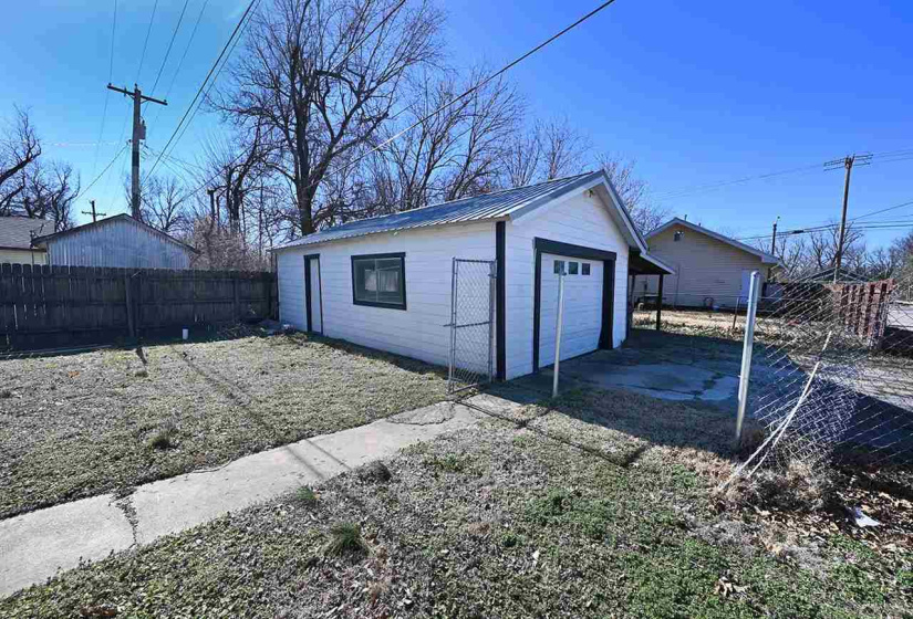 2 Bedrooms Bedrooms, 0 ,2 BathroomsBathrooms,Residential,Single Family,13th,1,133689