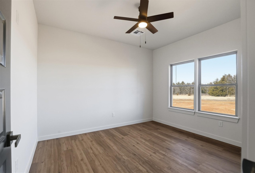 4 Bedrooms Bedrooms, 0 ,2 BathroomsBathrooms,Residential,Single Family,Bison,1.5,133690