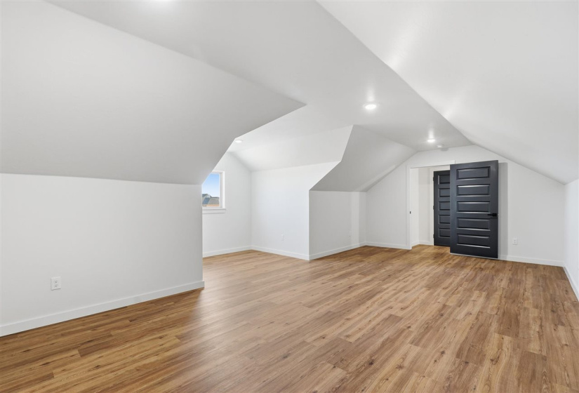 4 Bedrooms Bedrooms, 0 ,2 BathroomsBathrooms,Residential,Single Family,Bison,1.5,133690