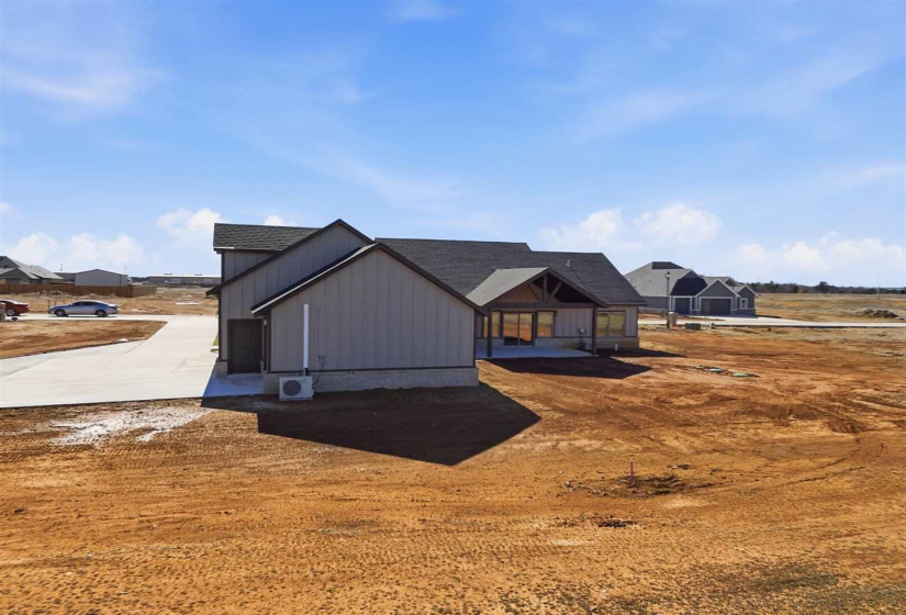 4 Bedrooms Bedrooms, 0 ,2 BathroomsBathrooms,Residential,Single Family,Bison,1.5,133690