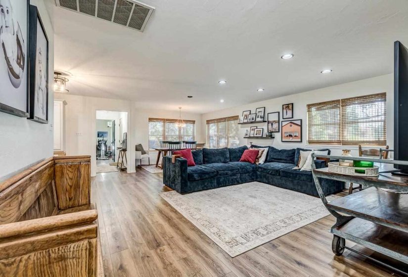 3 Bedrooms Bedrooms, 0 ,2 BathroomsBathrooms,Residential,Single Family,3430 Road,1,133691