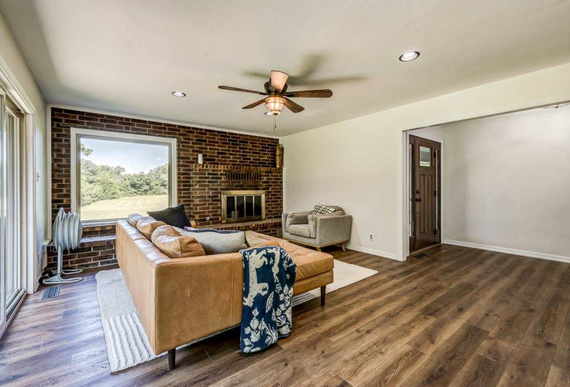 3 Bedrooms Bedrooms, 0 ,2 BathroomsBathrooms,Residential,Single Family,3430 Road,1,133691