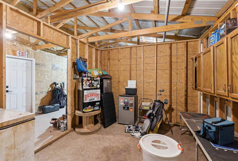 0 , 0 ,3 BathroomsBathrooms,Multi-family,Other,Western,1,133693