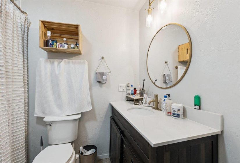 0 , 0 ,3 BathroomsBathrooms,Multi-family,Other,Western,1,133693